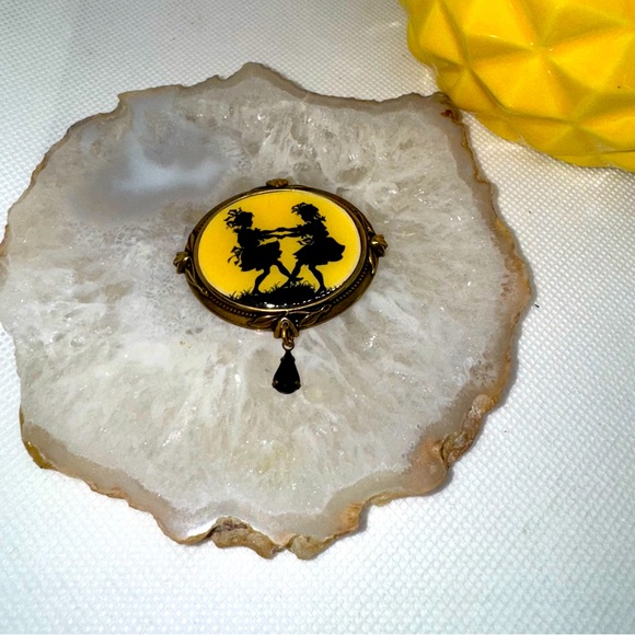 two women Jewelry - Vintage Two Women San Francisco Silhouette Brooch